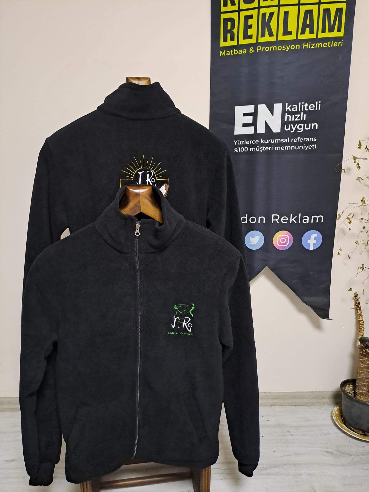 Logo Baskılı Polar Ceket